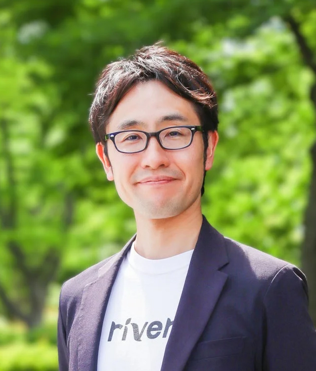 小坪 拓也 氏